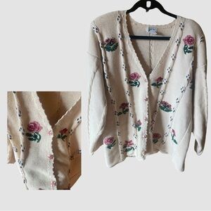 Chic Floral Knit Cardigan